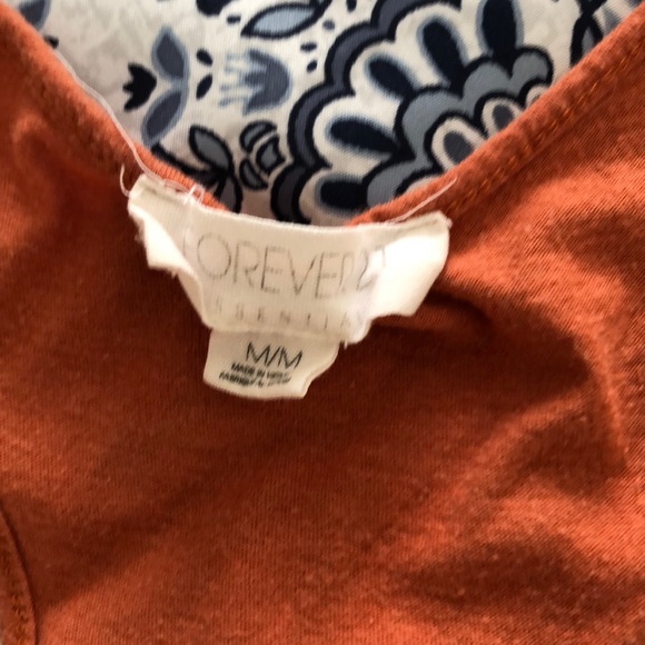 Top - Picture 2 of 2